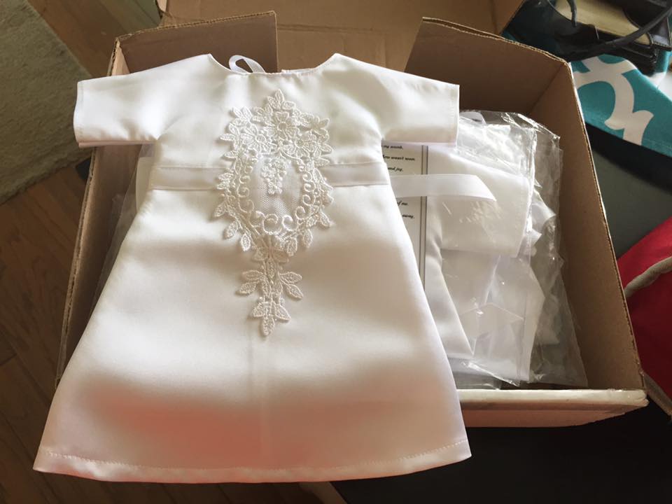 Bride Cuts Up Dress The Day After Wedding To Show What 17 Small Pieces Could Do