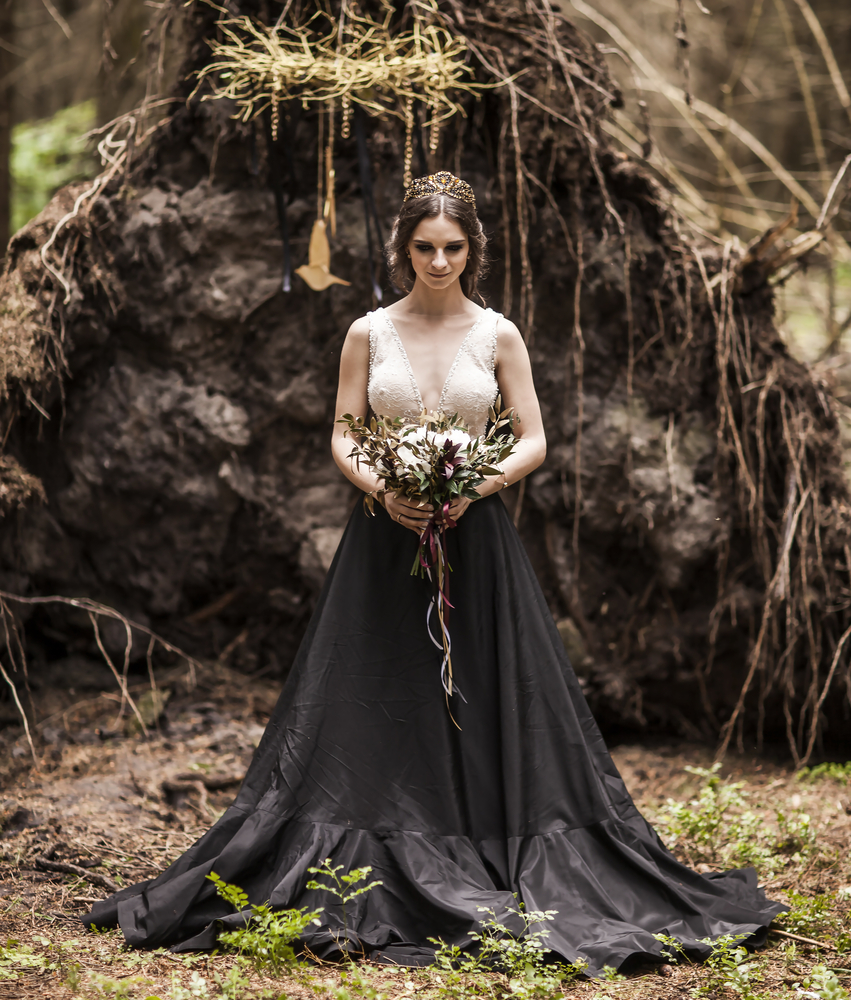 Stunning Non-Traditional Bridal Outfit Ideas