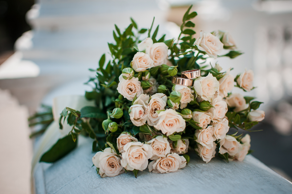 7 Questions To Ask Your Wedding Florist Before Booking Them