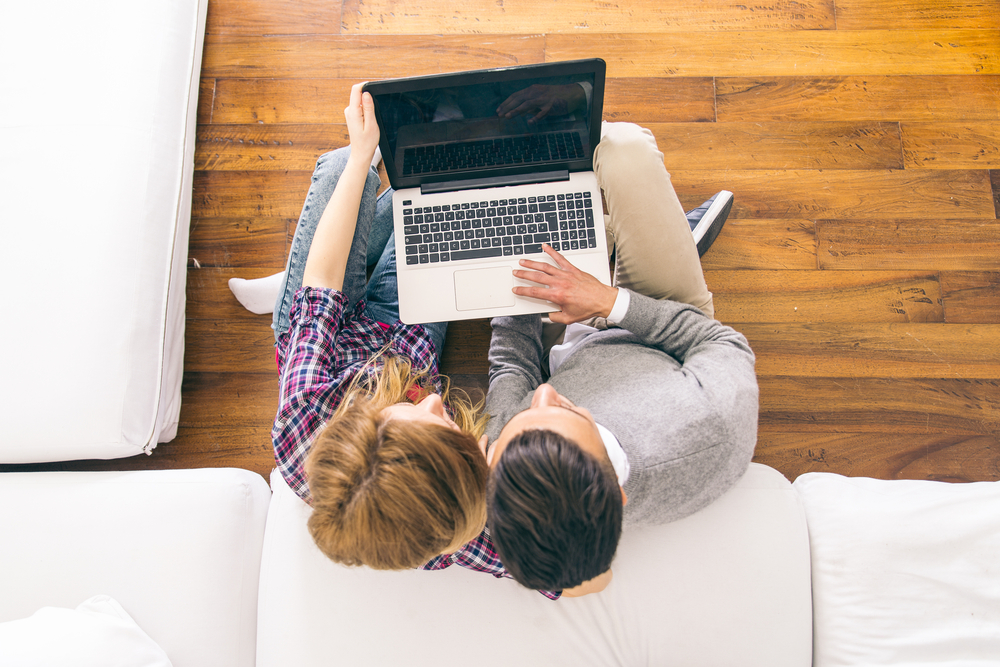 5 Wedding Planning Tasks You Can Complete From Your Couch