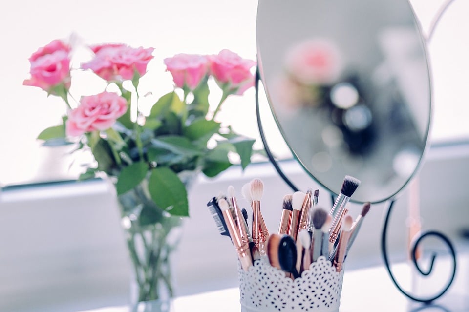 How to Achieve Perfect, Lasting Makeup on Your Wedding Day