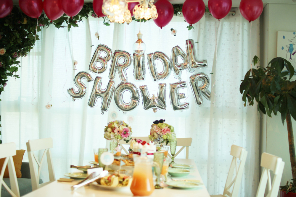 How to throw the best bridal shower