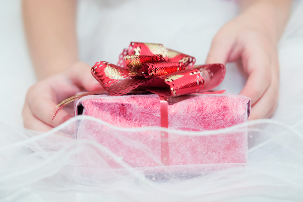 What to get your stepchildren for a wedding