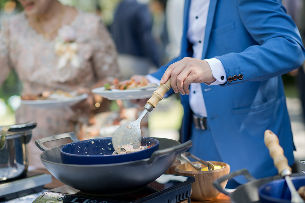 A couple fed those in need after canceling their wedding
